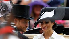 Princ Harry s vévodkyní ze Sussexu.