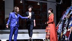 David Matásek, Veronika Lazor�áková a Jana Stryková. Inscenace Vítejte v...