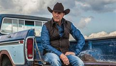 Seriál Yellowstone je novodobý western. Kevin Costner brání rodinný ranč