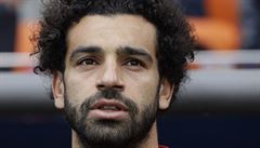 Mohamed Salah zpívá egyptskou hymnu.