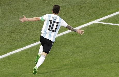 Messi udeil proti Nigérii u ve 14. minut.