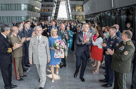 Generál Petr Pavel koní jako éf Vojenského výboru NATO