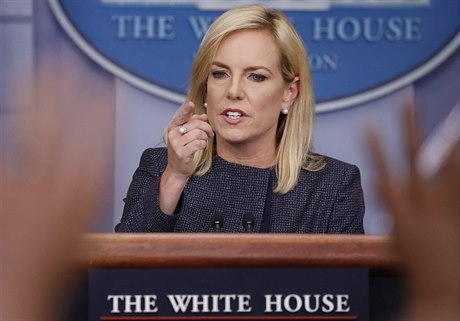 Ministryn vnitní bezpenosti Spojených stát americký Kirstjen Nielsen.