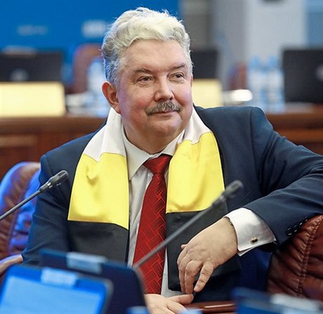 Sergej Baburin se v politice pohybuje skoro 30 let, dlouho sedl v poslanecké...