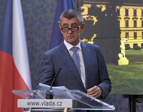 Premiér Andrej Babiš vystoupil 22. června 2018 v Praze na tiskové konferenci,...