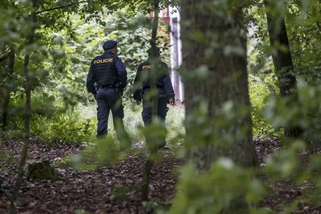 Po pum pátrá policie i chovatelé.