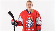 Hokejistka Tereza Vanišová představuje nové dresy hokejové reprezentace.
