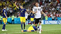 Zklamaný Němec Mario Gomez poté, co zahodil gólovou šanci.