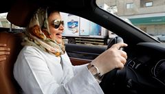 Samira al-Ghamdi je nadená, kdy ádí své auto.