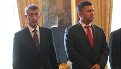 Premiér Andrej Babi a pedseda SSD Jan Hamáek pi jmenování vlády na...