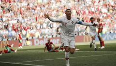Cristiano Ronaldo se raduje z úvodního gólu zápasu s Marokem.