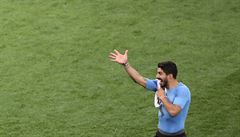 Luis Suárez slaví svj vítzný gól.