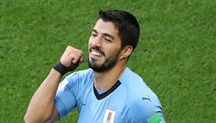 Luis Suárez se raduje z gólu a navíc naznauje oekávání potomka.