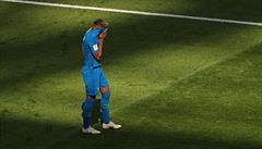 Zklamaný Neymar poté, co rozhodí odvolal pvodn naízenou penaltu.