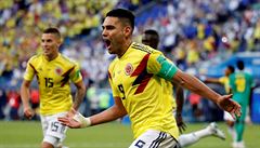 Kolumbijský kapitán Radamel Falcao se raduje z vítzného gólu.