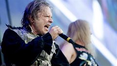 Koncert kapely Iron Maiden v Praze: zpvák Bruce Dickinson.