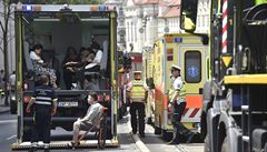 V Praze se v Jené ulici na zastávce tpánská srazily 29. ervna odpoledne dv...