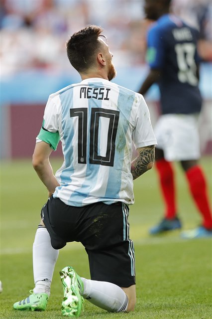 MS ve fotbale 2018, Francie vs. Argentina: zklamaný Lionel Messi.
