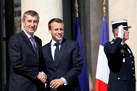 Premiér Andrej Babiš s francouzským prezidentem Emmanuelem Macronem v Paříži.
