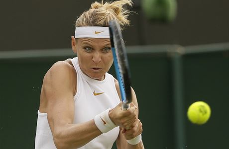 Lucie afov ve 2. kole Wimbledonu 2018.