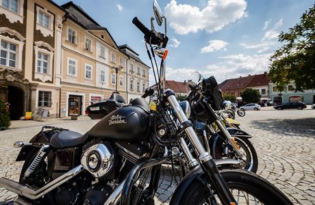 Oslava 115. let Harley Davidson. Motorki vyrazili do Kutn Hory.