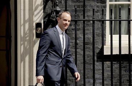 Novým britským ministrem pro brexit se stal Dominic Raab, syn českého Žida  a vyjednavač mírových dohod | Svět | Lidovky.cz