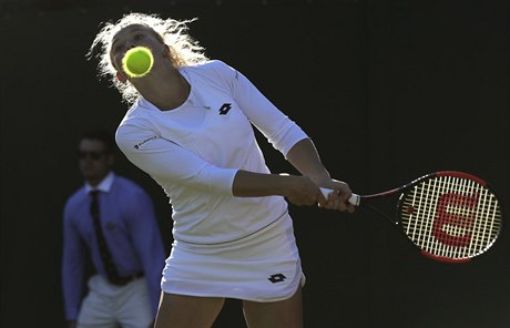 Kateina Siniaková ve Wimbledonu 2018.