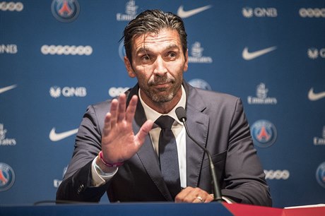 Gólman Paris St. Germain Gianluigi Buffon.