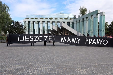 V Polsku se konala ada demonstrací proti kontroverznímu zákonu o soudech.