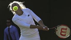 Kateina Siniaková ve Wimbledonu 2018.