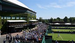 Wimbledon 2018: fanouci míí na kurty, kam mají lístky a kde hrají jejich...