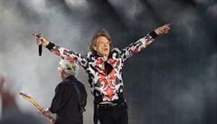 Mick Jagger s kytaristou Keithem Richardsem v pozadí.
