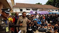 Narongsak Osottanakorn, vedoucí záchranné skupiny, která vysvobozuje uvznné...