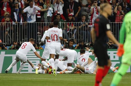 MS ve fotbale 2018, Chorvatsko vs. Anglie: radost fotbalist Albionu.