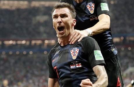 MS ve fotbale 2018, Chorvatsko vs. Anglie: Mario Manduki slav vtznou...