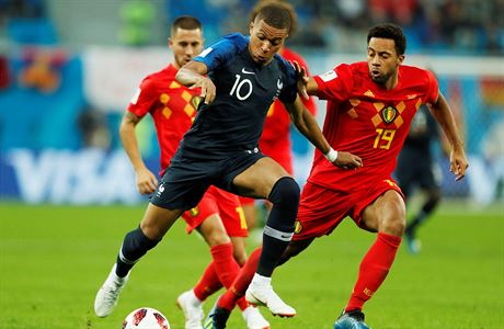 Kylian Mbappe (vlevo) a Mousa Dembele