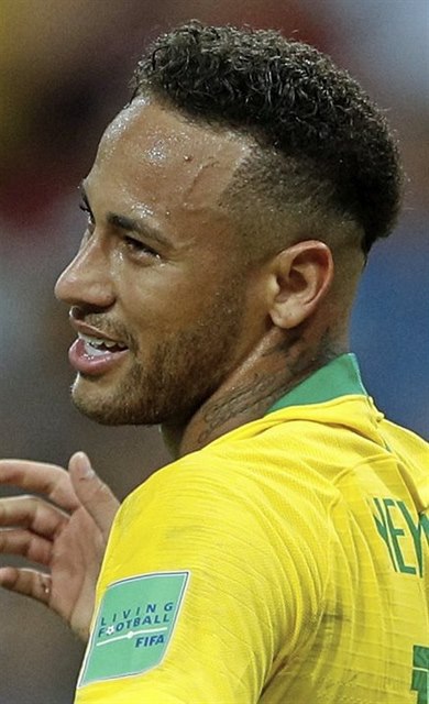 Neymar měl kvůli zranění v Brazílii rehabilitovat.