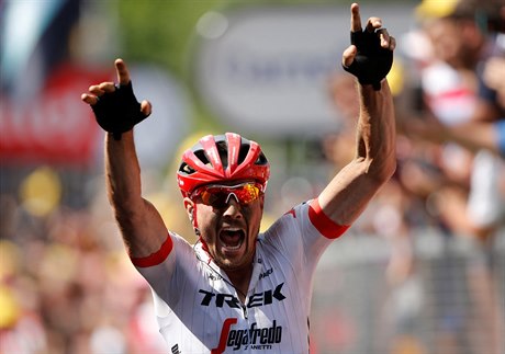 John Degenkolb se raduje z premiérového vítězství na Tour.