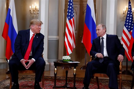 Americký prezident Donald Trump a jeho ruský protjek Vladimir Putin.