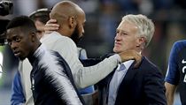 MS ve fotbale 2018, Francie vs. Belgie: Deschamps (vpravo) a Henry.