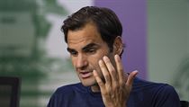 Roger Federer vysvětluje, proč vypadl už ve čtvrtfinále Wimbledonu 2018.