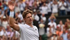 Jihoafri�an Kevin Anderson slaví postup do finále Wimbledonu 2018.