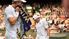 Kevin Anderson a John Isner v semifinále Wimbledonu 2018.