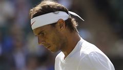 Soustedný Rafael Nadal ve tvrtfinále Wimbledonu
