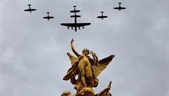 Ikonická letadla druhé svtové války zleva Hawker Hurricane, Super Marine...