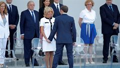 Emmanuel Macron se svou manelkou Brigittou Macronovou.