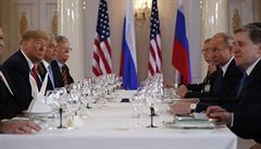 Americký prezident Donald Trump a ruský prezident Vladimir Putin na pozdním...