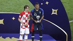 Nejlepí mladý hrá turnaje Mbappé a nejlepí hrá turnaj celkov Modri.