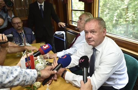 Slovensk prezident Andrej Kiska odpovd novinm.