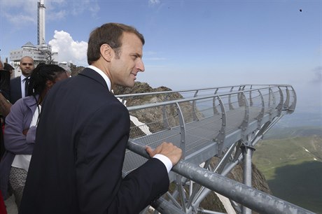 Emmanuel Macron otevel vyhlídku Pic du Midi v Pyrenejích.